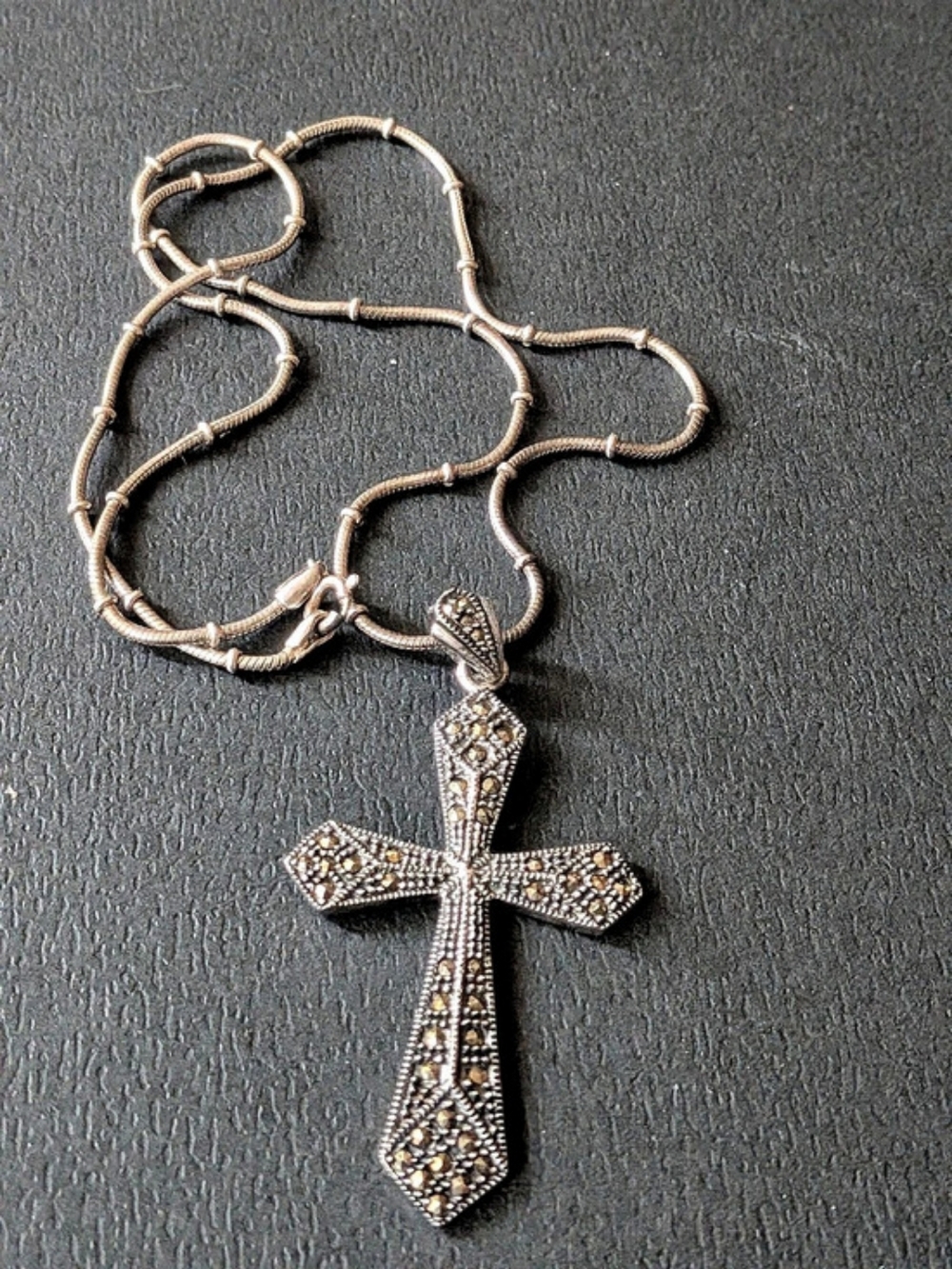 Sterling Silver Cross Pendant Necklace in Silver